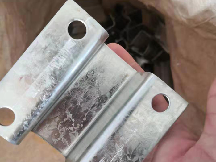 河北匯蕈<a href='/lddpygz.html'>壓管座</a>實(shí)拍